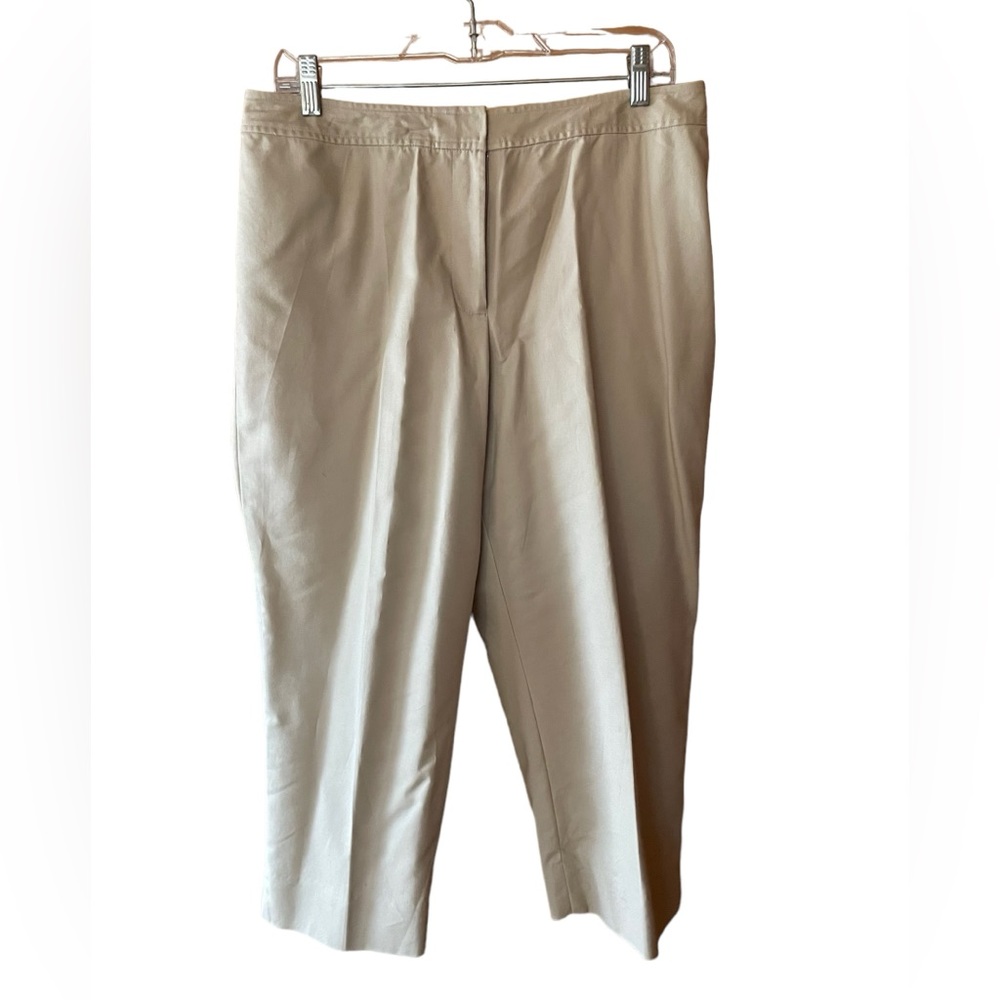 Pursuits,‎ ltd. Capris
